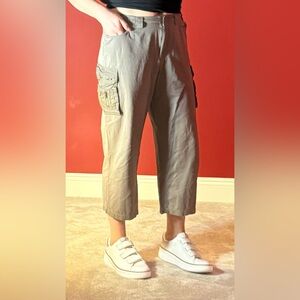 Dalia olive green short cargo pants size 14